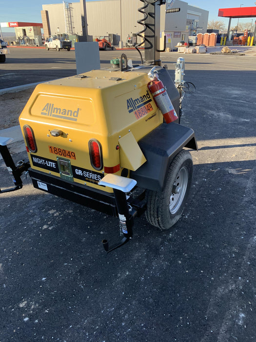 Allmand NLV3GR (4) LED Light Fixture 350W, 23' Vertical Mast, 3kW Prime, Towable, Deep Sea L401, Leveling Jacks, Yanmar T4F 5.8hp