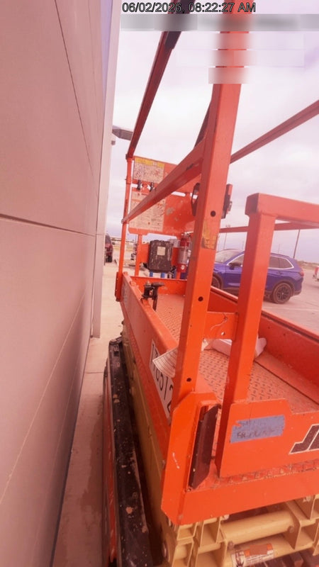 2021 JLG ES1932