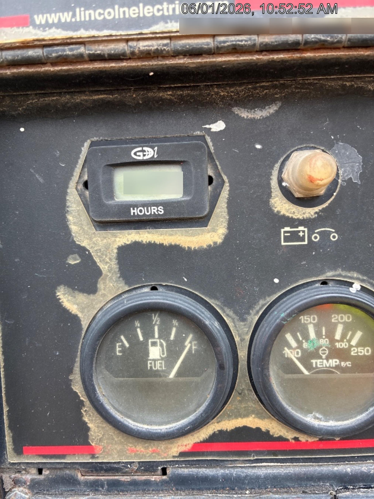 2019 Lincoln Electric Vantage 322 Welder Ready-Pak 3, Two wheel trailer, Fender and Light kit, Cable Rack