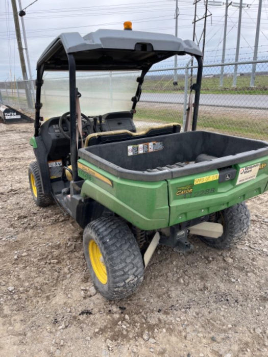 2020 John Deere XUV560E GATOR 4wd Utility Cart, Gas, 2 Seat, LED Strobe, Windshield Tempered Glass, Plastic Canopy, Wire Harness Kit, Backup Alarm