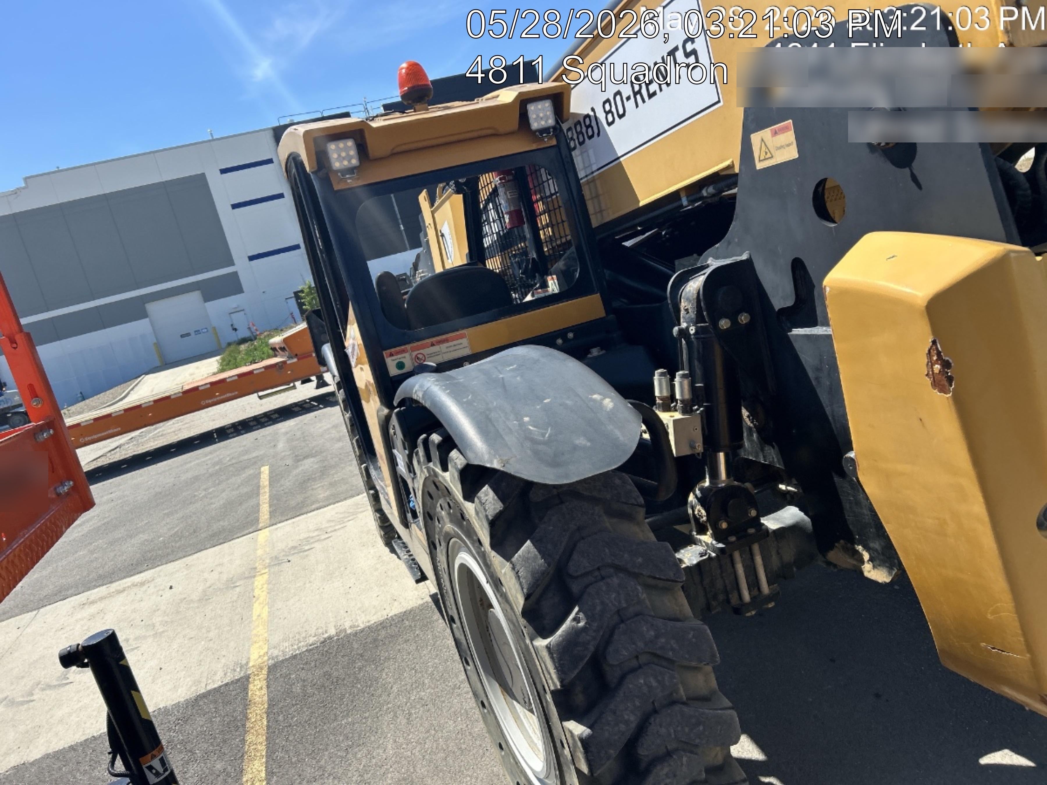 2021 SANY STH1056