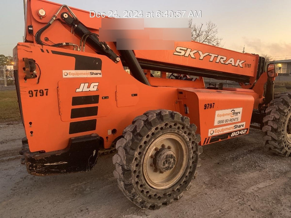 2018 SKYTRAK 8042