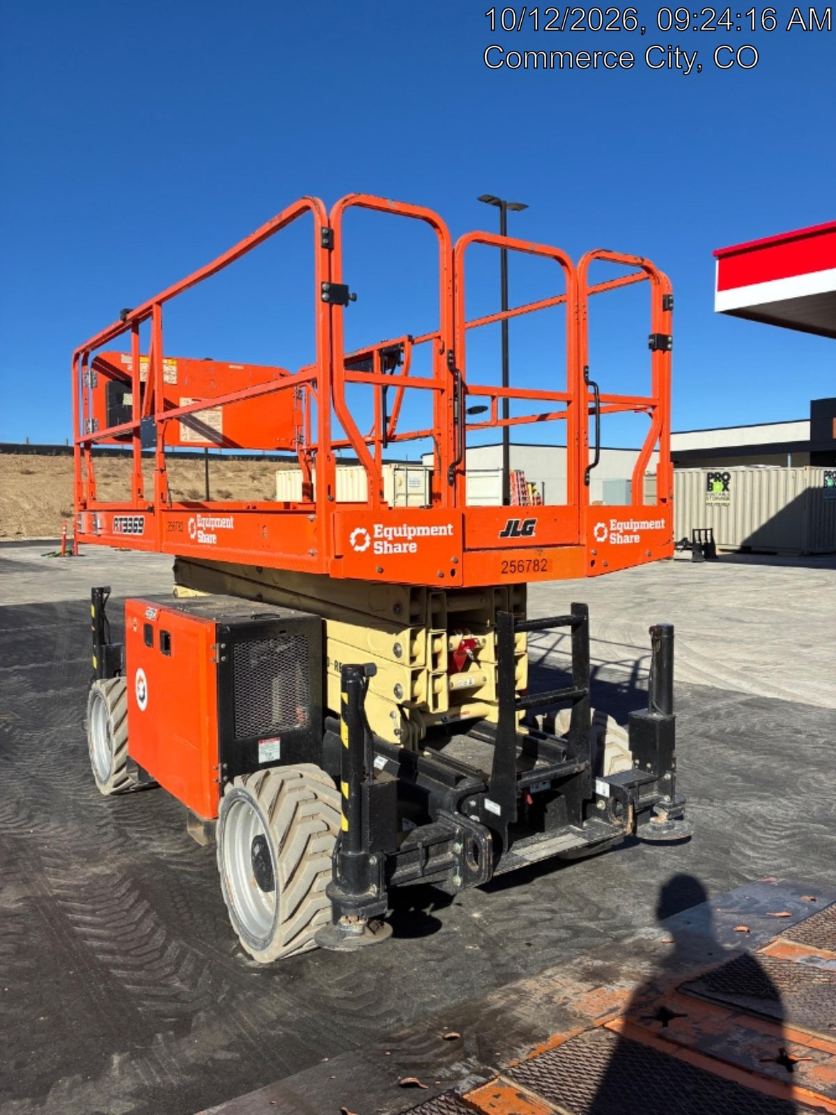 2022 JLG RT3369