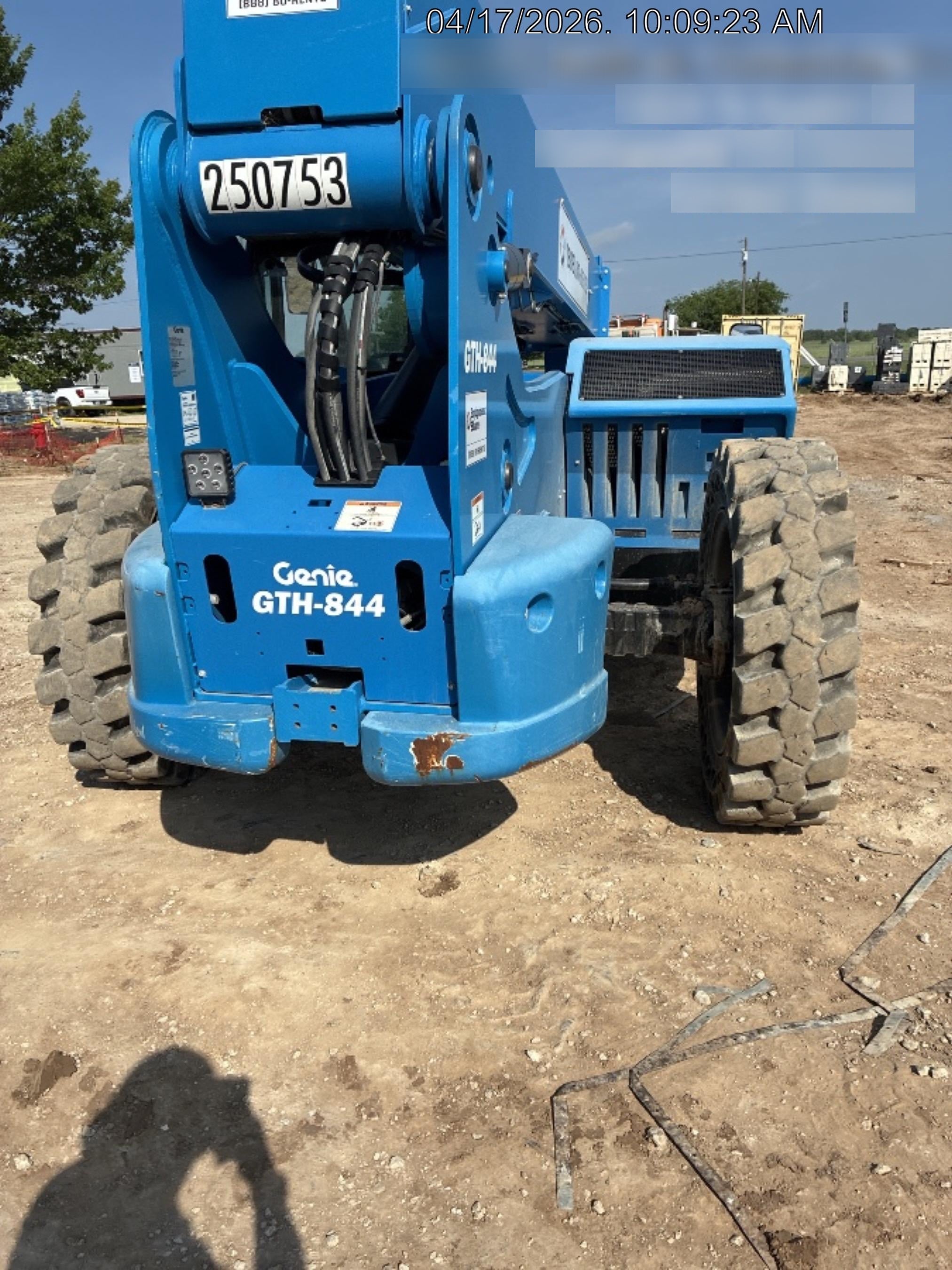 2022 GENIE GTH-844