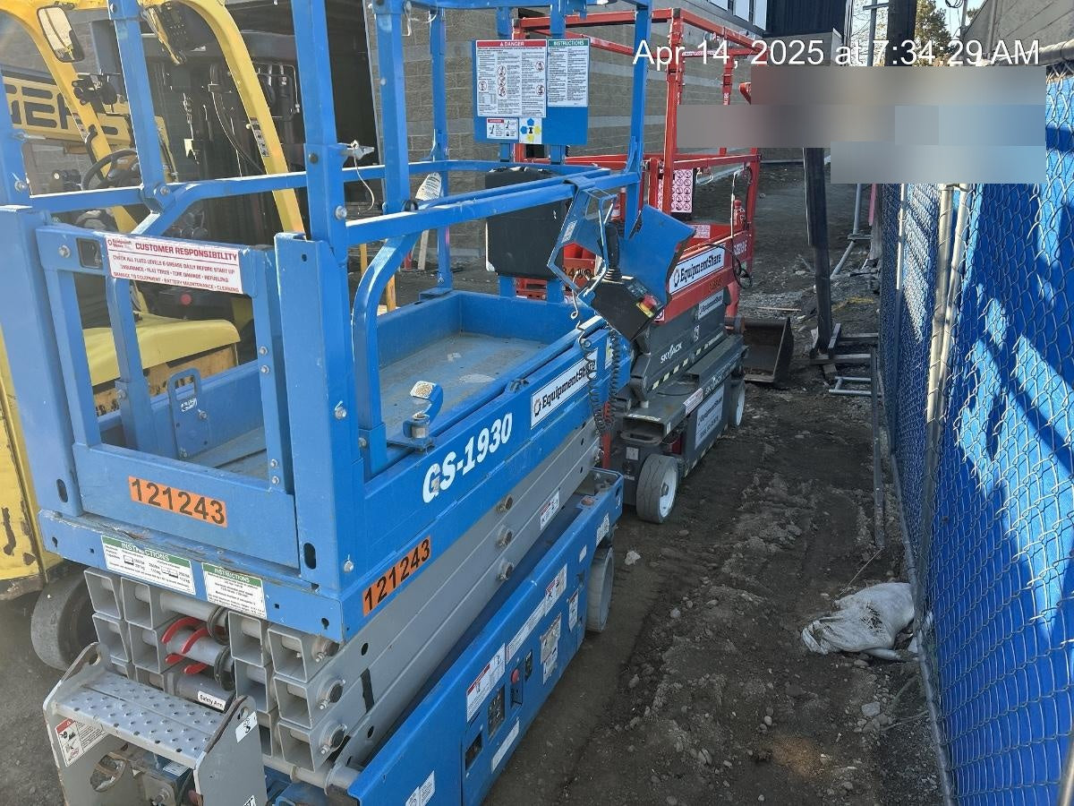 2020 Genie GS-1930 Solid Non Marking Tires, Beacon, Folding rails with half height swing gate, Telematics