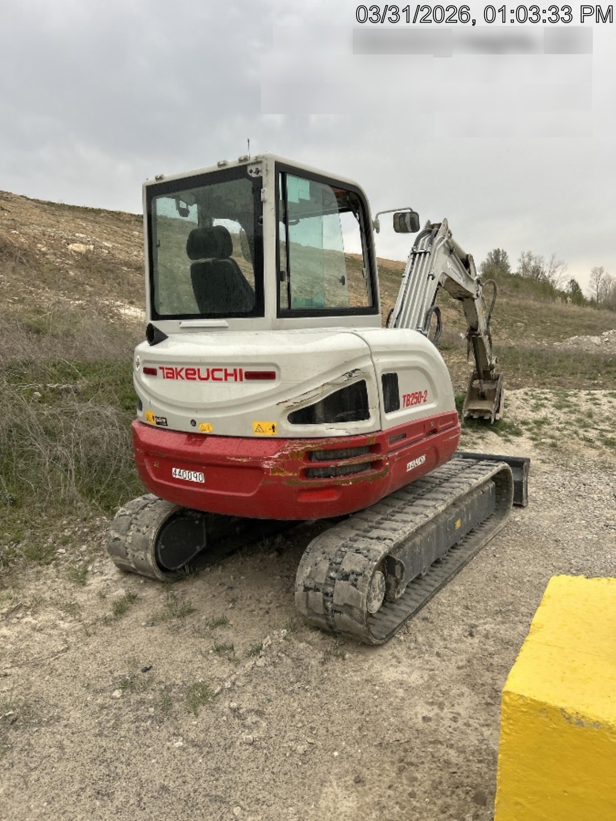 2024 TAKEUCHI TB250-2CR
