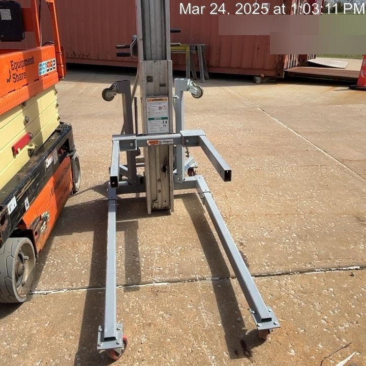 2020 GENIE SLC-24