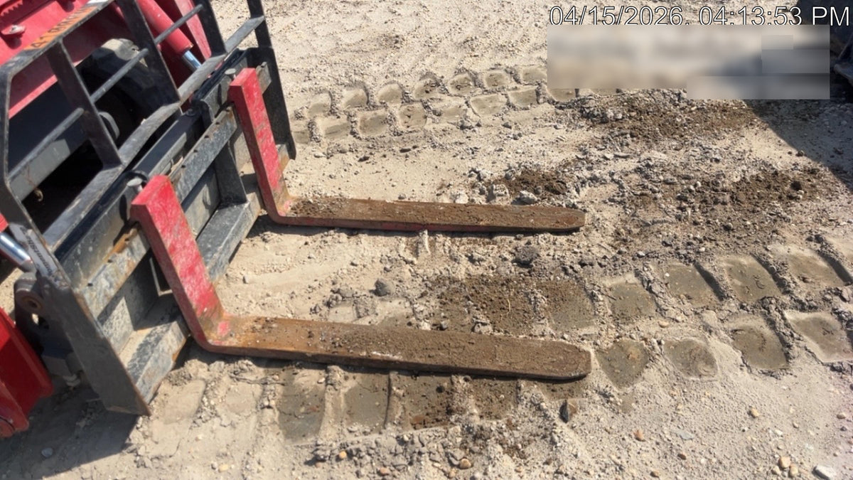 2024 ARROW MATERIAL HANDLING 24" Pallet Fork Frame