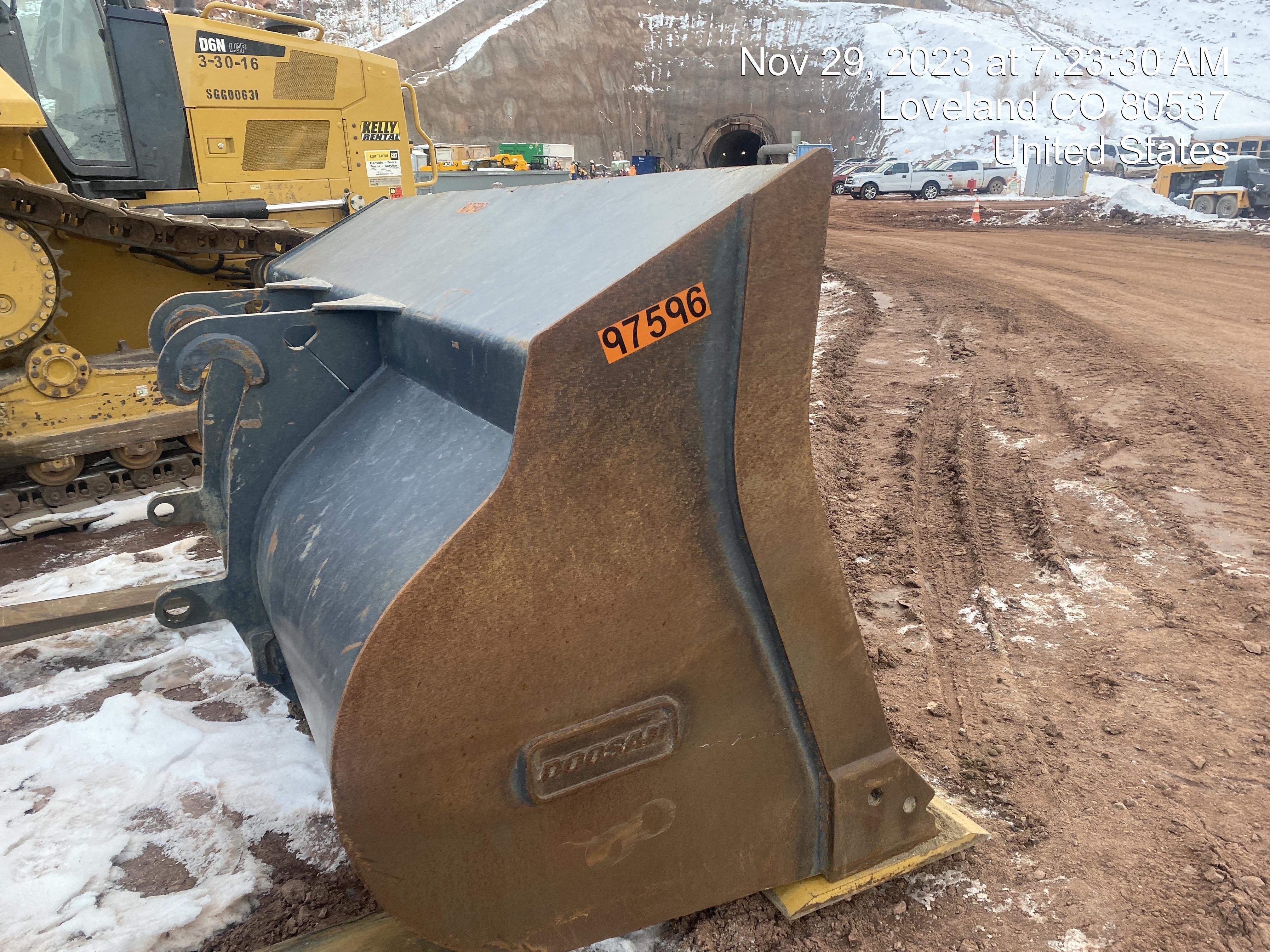 2019 DOOSAN Grapple Bucket - 114"