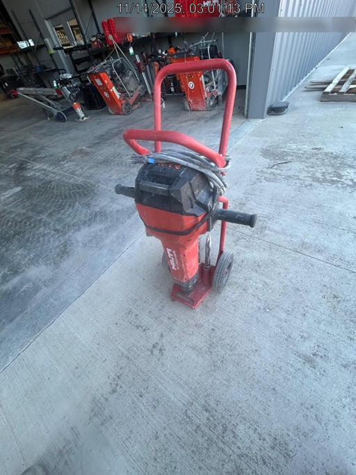 2022 HILTI TE 3000-AVR