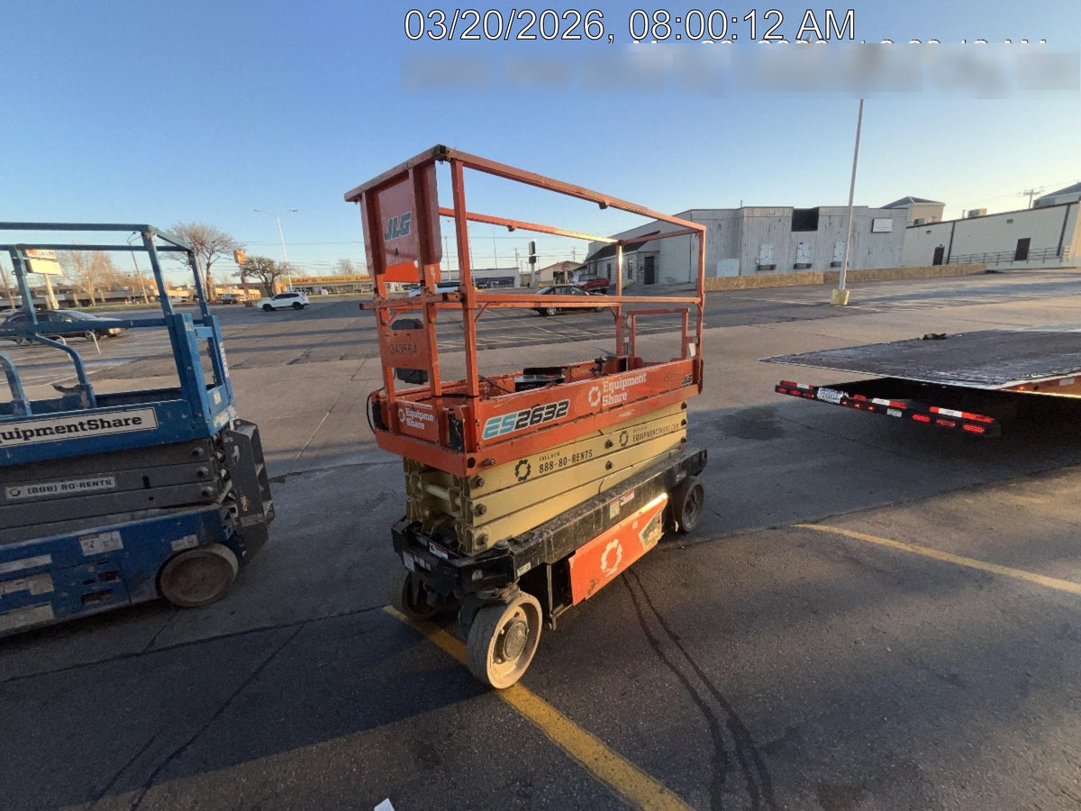 2022 JLG ES2632