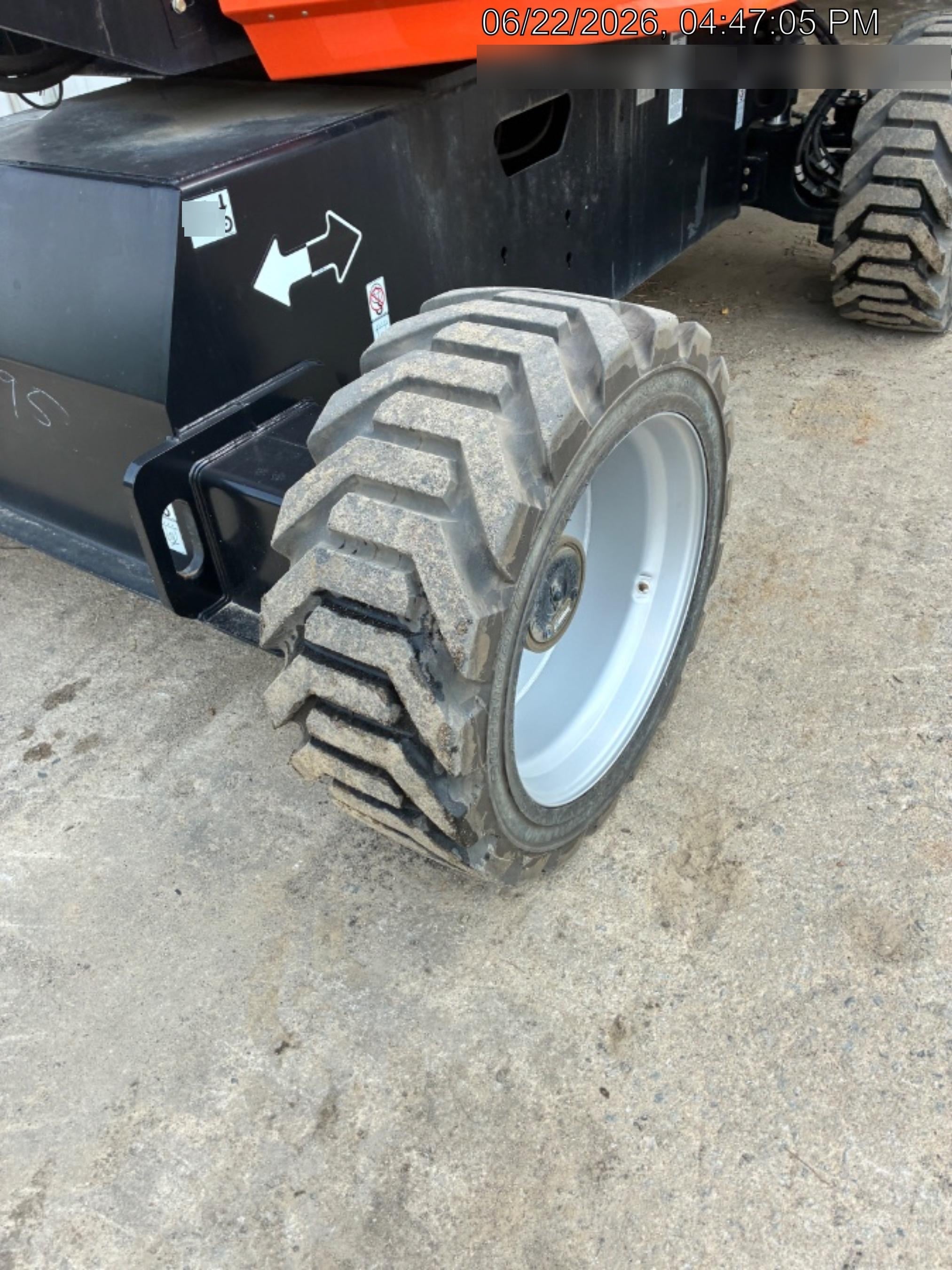 2025 JLG 660SJ