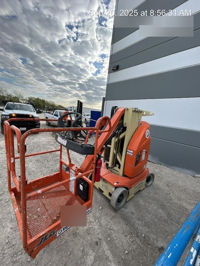 2022 JLG 26E