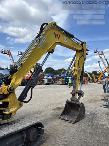 Wacker Neuson ET90 Enclosed Cab, Hybrid Tracks, Long Dipperstick, Bucket
