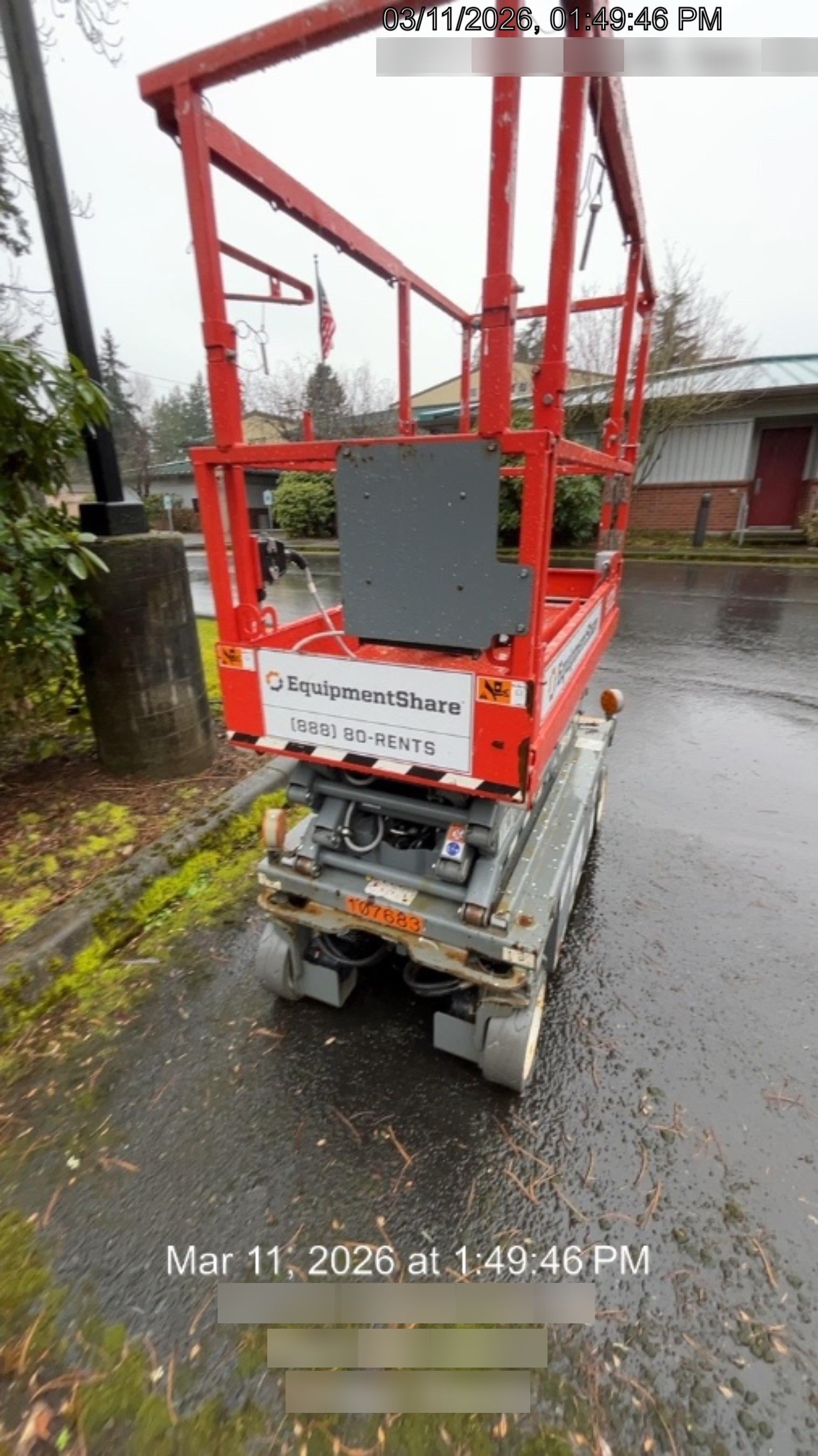 2020 Skyjack SJIII-3219 Solid NM Tires, Half height spring hinged entry gate, Dual Beacons, 800W Inverter