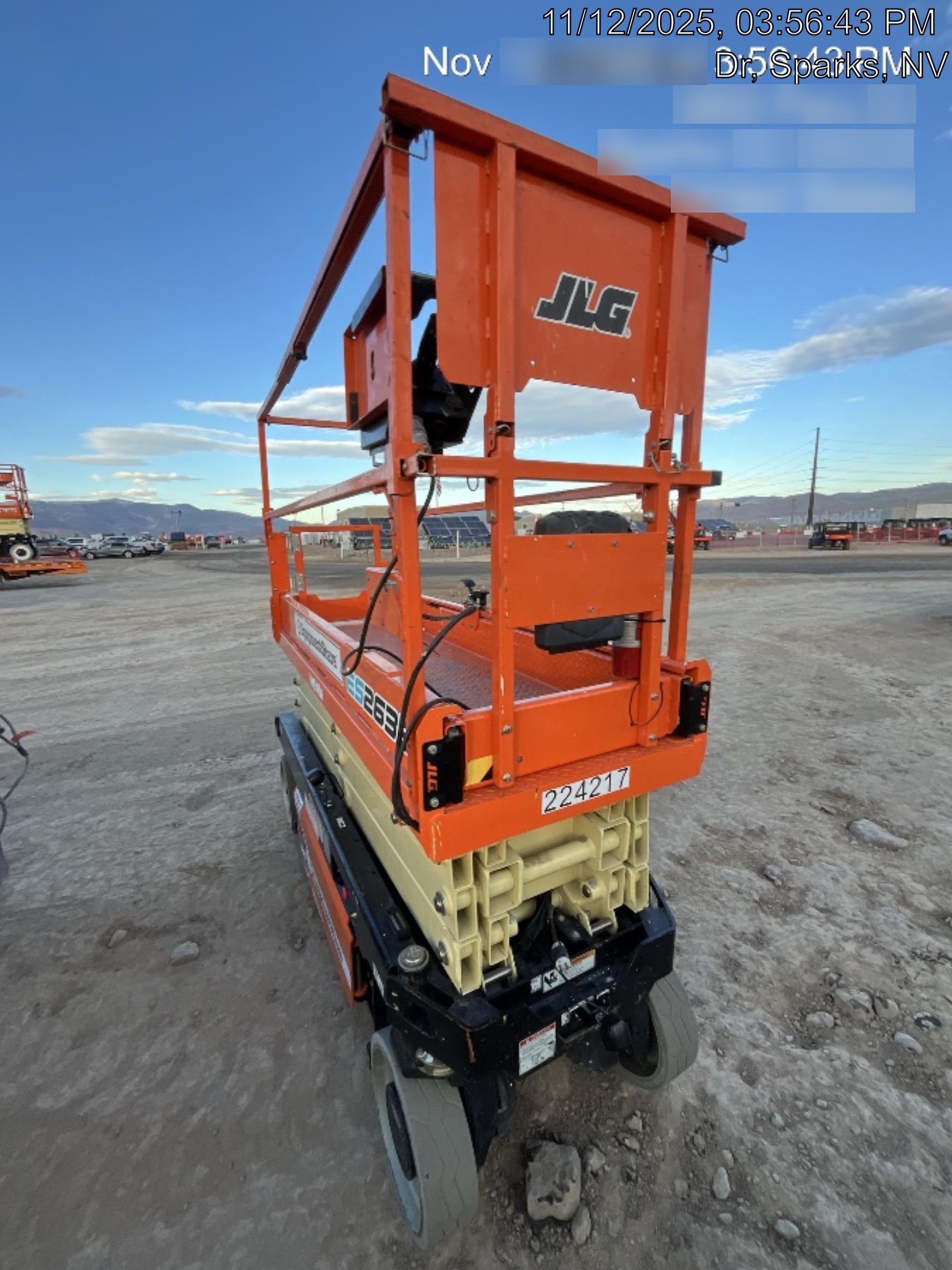 2022 JLG ES2632