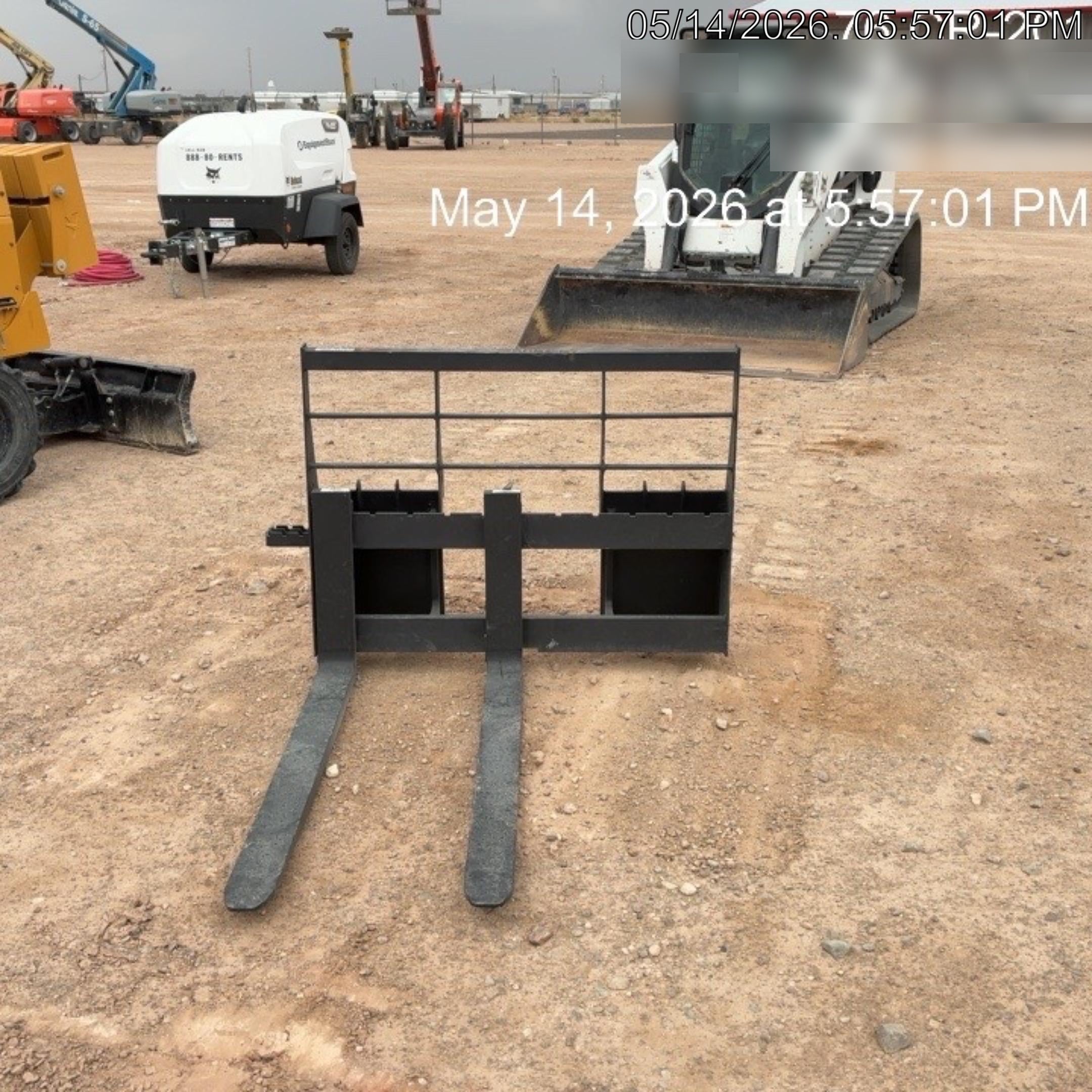 2026 ARROW MATERIAL HANDLING 48" Pallet Forks - Arrow