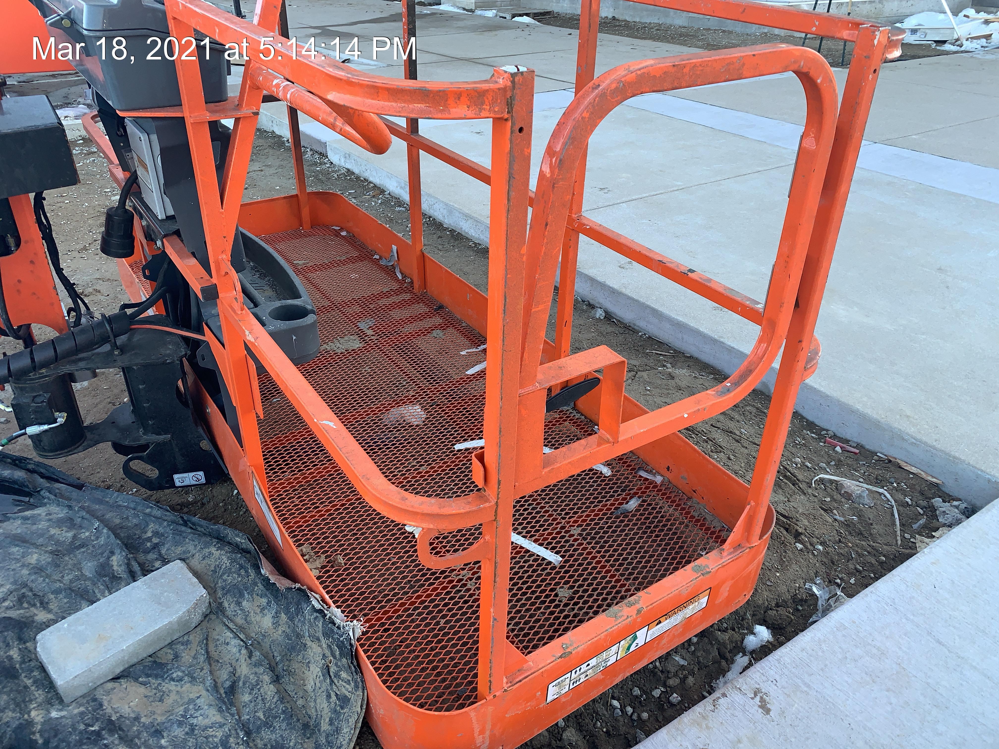 2021 JLG 600S