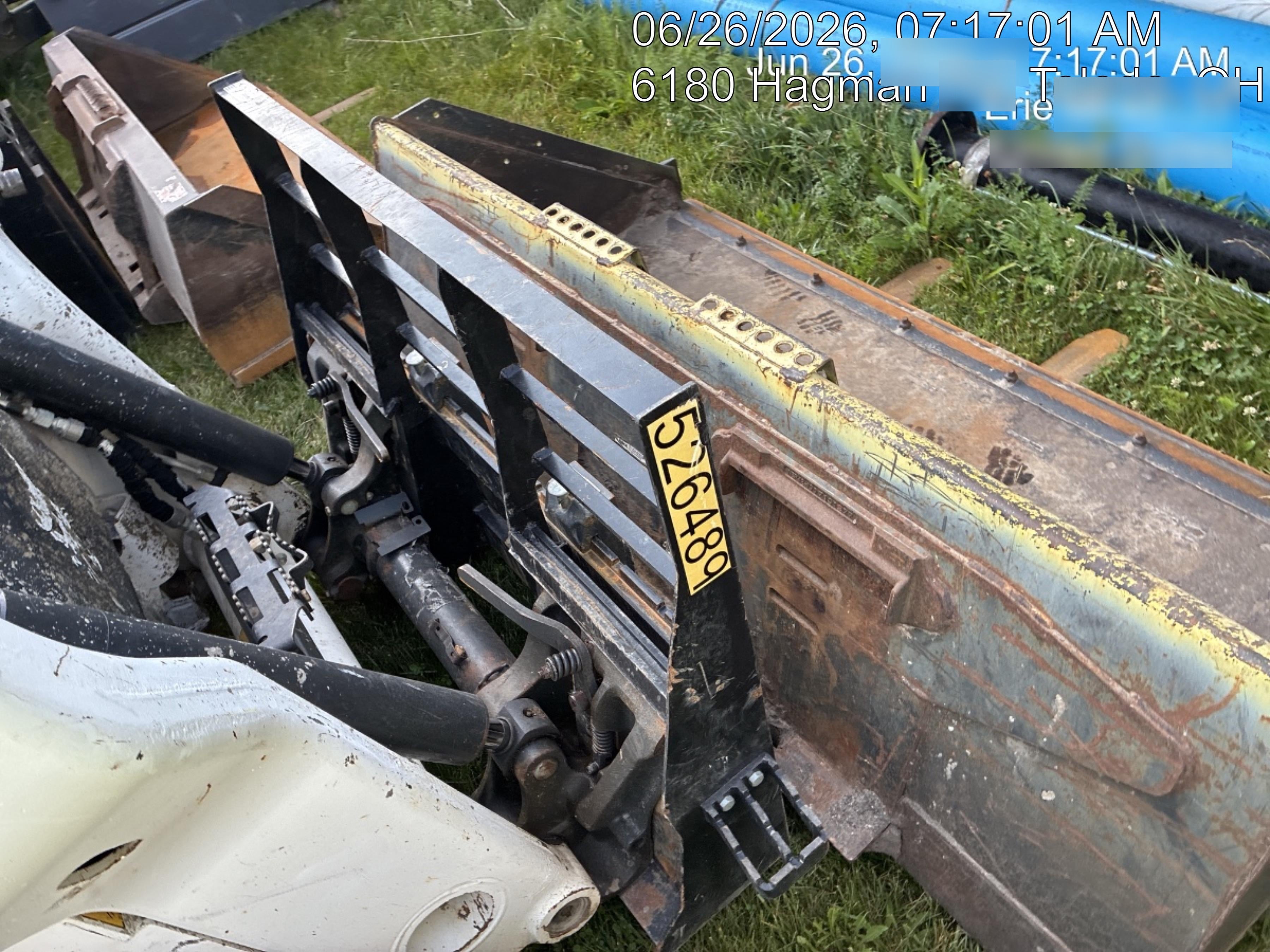 2025 ARROW MATERIAL HANDLING 48" Pallet Forks - Arrow