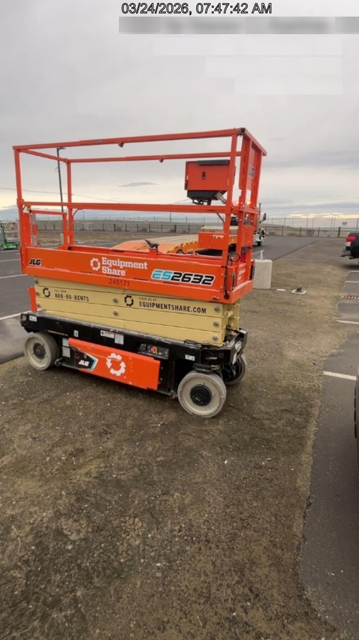 2022 JLG ES2632