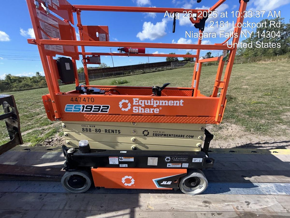 2024 JLG ES1932