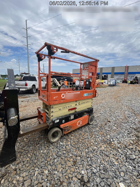 2022 JLG ES1932