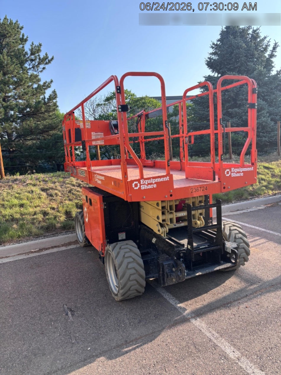 2022 JLG RT2669