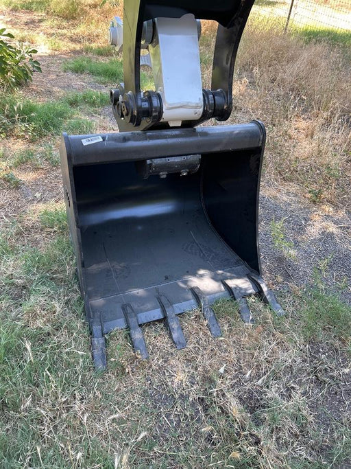 2025 TAKEUCHI 36" Bucket - Takeuchi