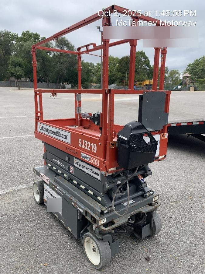 2021 SKYJACK SJ3219