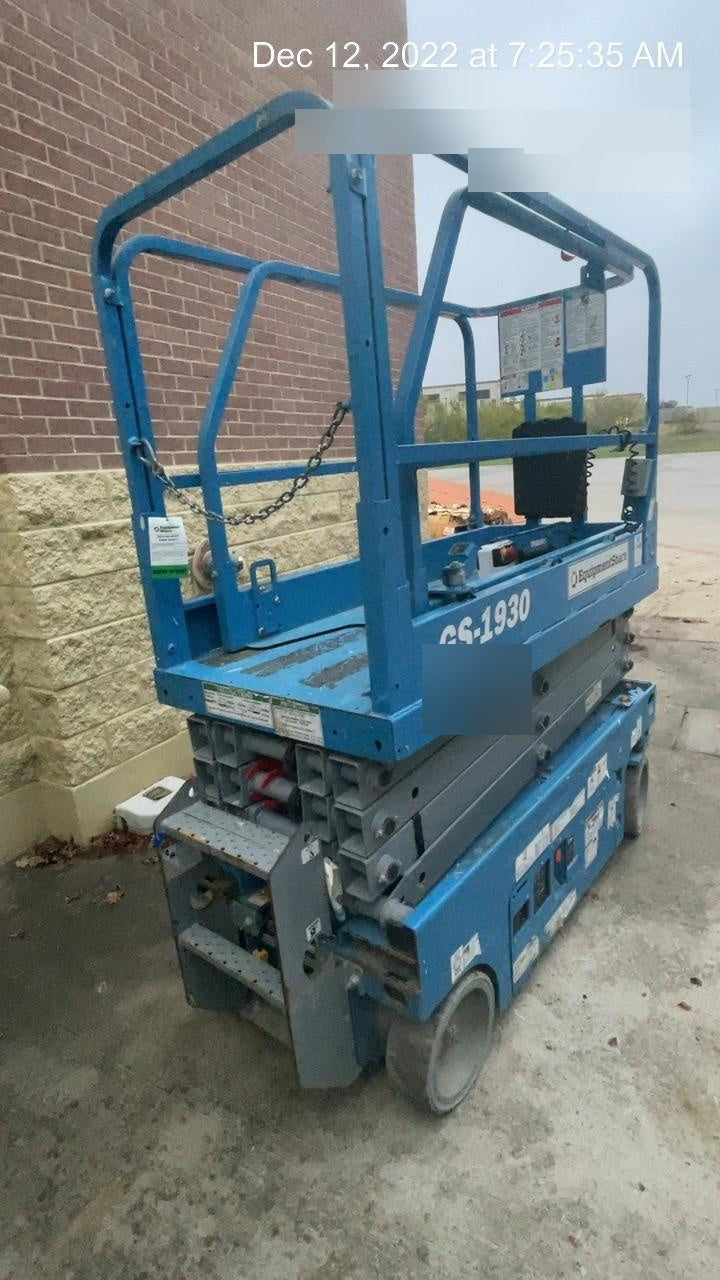 2019 Genie GS-1930 Fixed Rails with Chain Entry