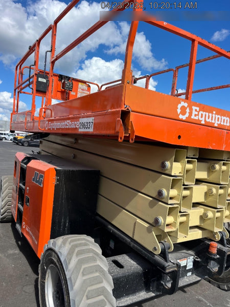 2023 JLG RT4394