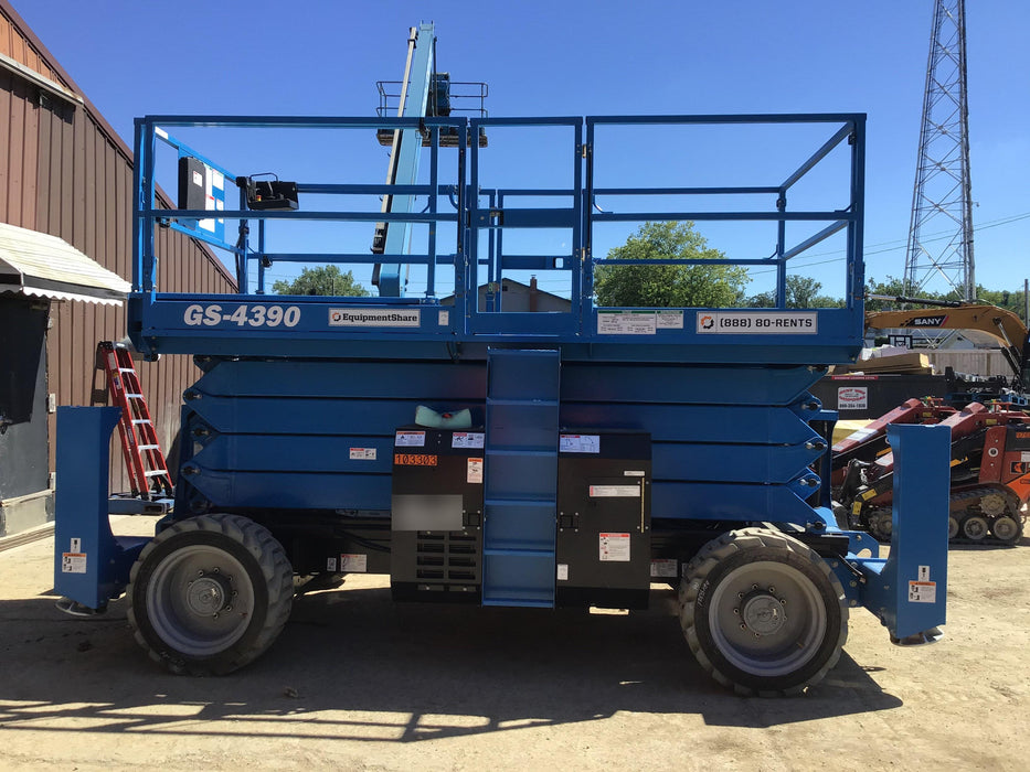 2020 GENIE GS-4390 RT