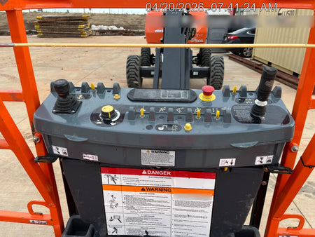 2025 JLG 460SJ