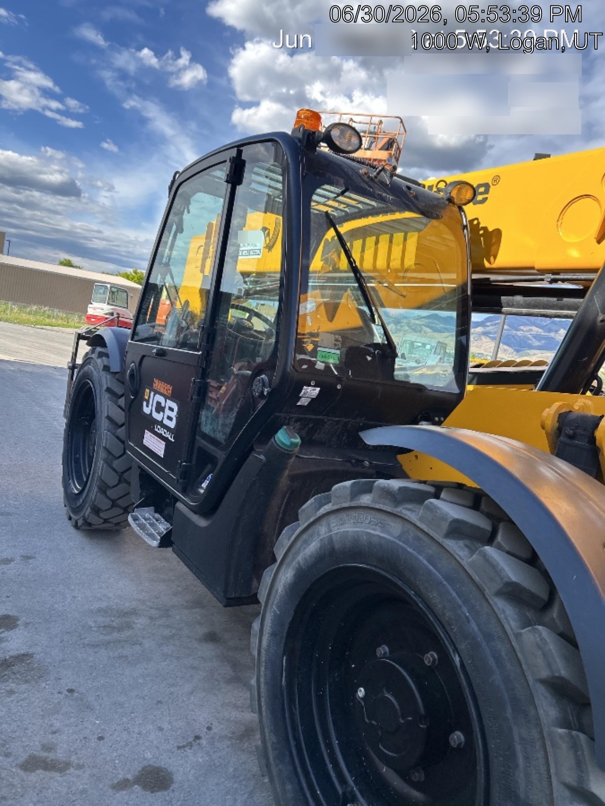 2025 JCB 509-42