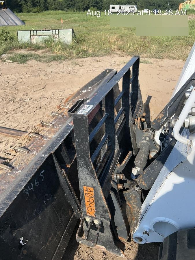 2024 ARROW MATERIAL HANDLING 72" Pallet Forks - Arrow