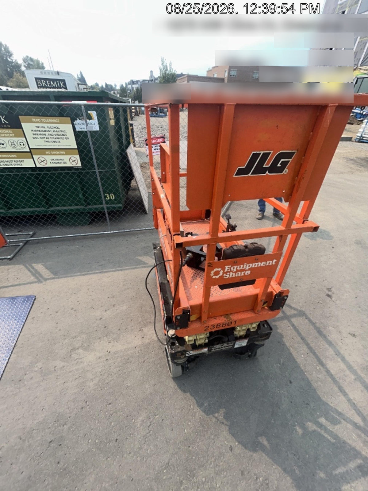 2022 JLG ES1330L