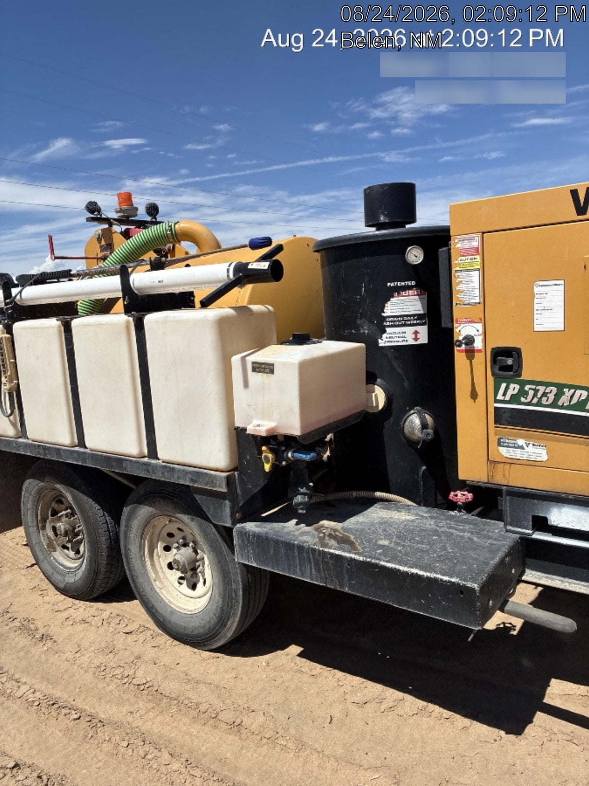 2021 Vac-Tron LP573XDT 500 Gallon Debris Tank w/ Hydraulic Tilt, two (2) 100 Gallon Water Tanks, Low Profile Torsion Axles (12,000 GVWR)