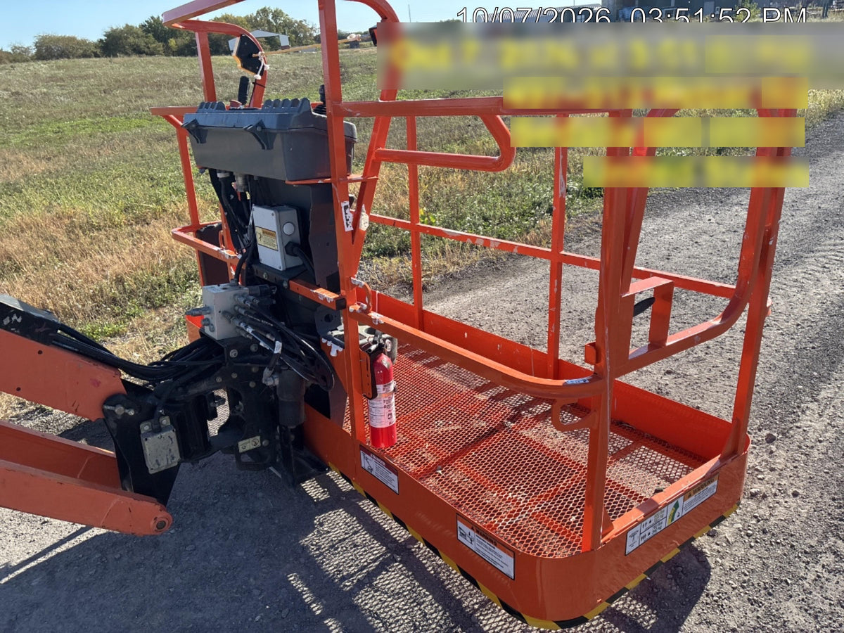 2020 JLG 860SJ