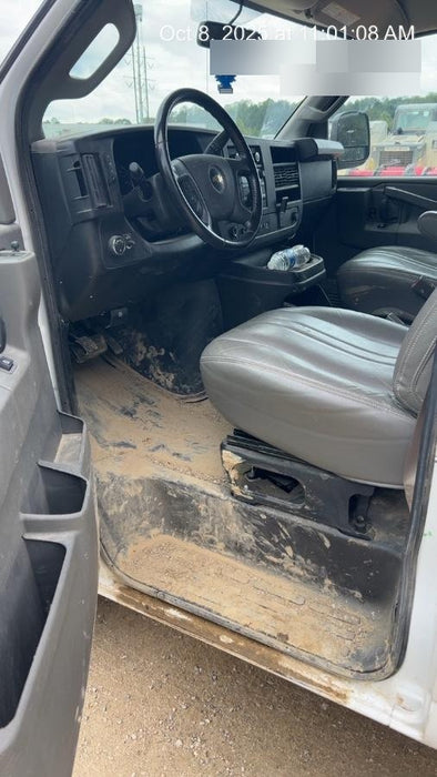 2023 CHEVROLET Express Van - Rental