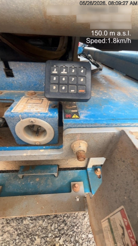 2019 Genie GS-4047 Folding rails with half height swing gate