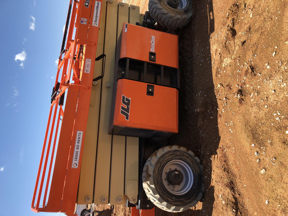 2019 JLG 430LRT