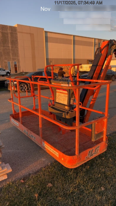 2020 JLG 660SJ