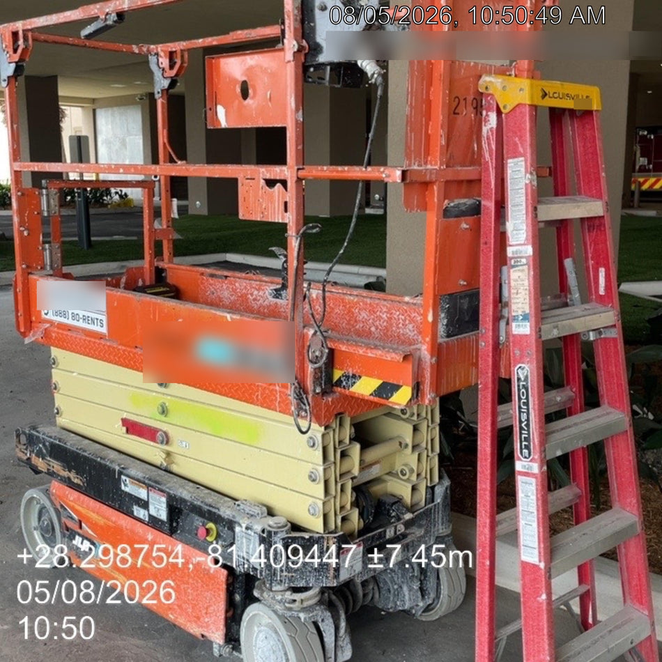 2022 JLG ES1932