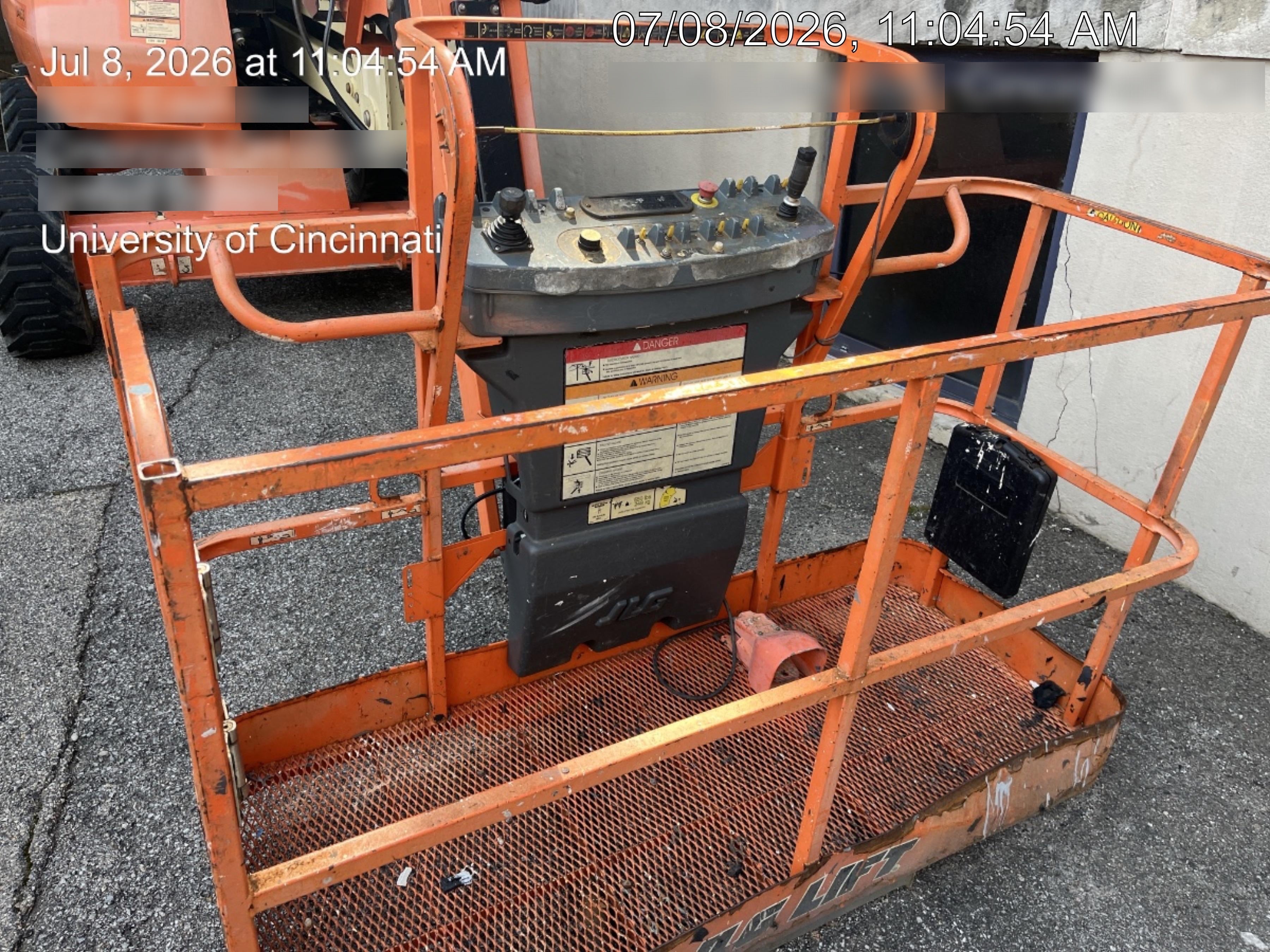 2019 JLG 450AJ