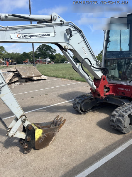 2024 TAKEUCHI TB235-2CR