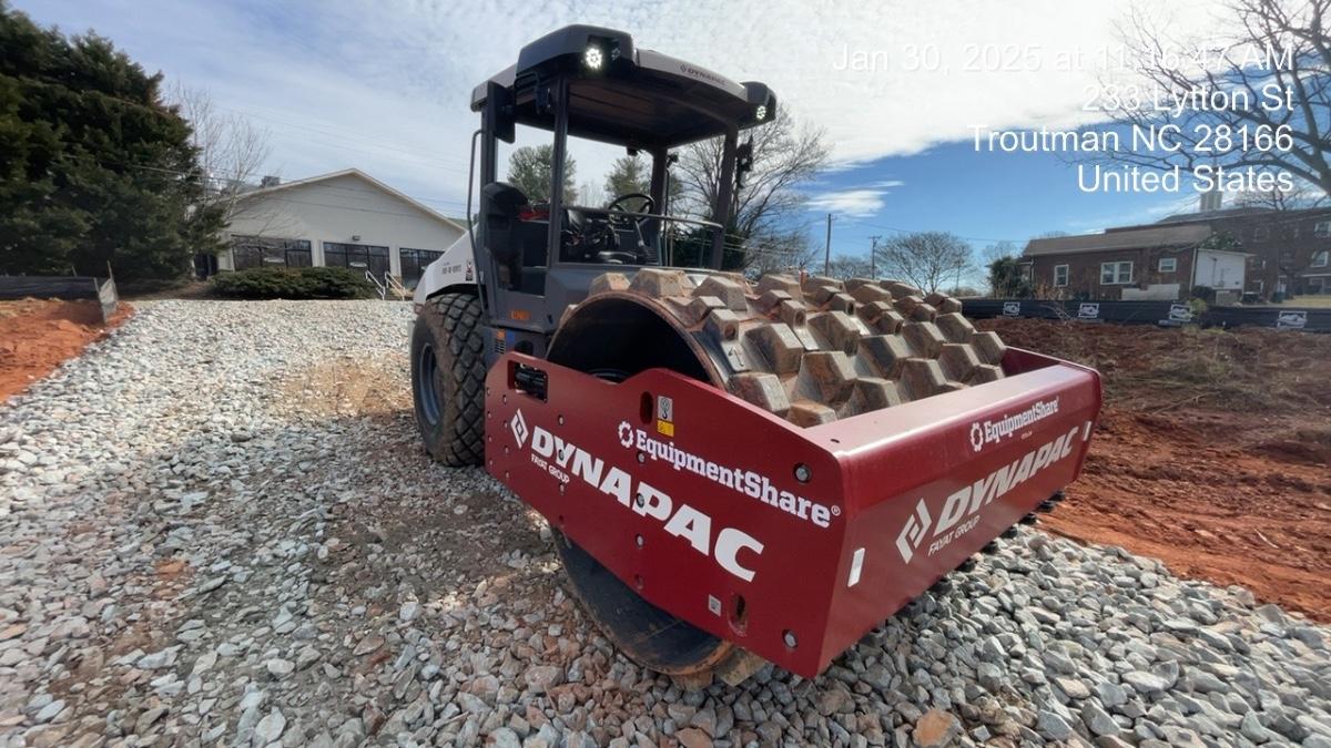 2024 DYNAPAC CA2500D