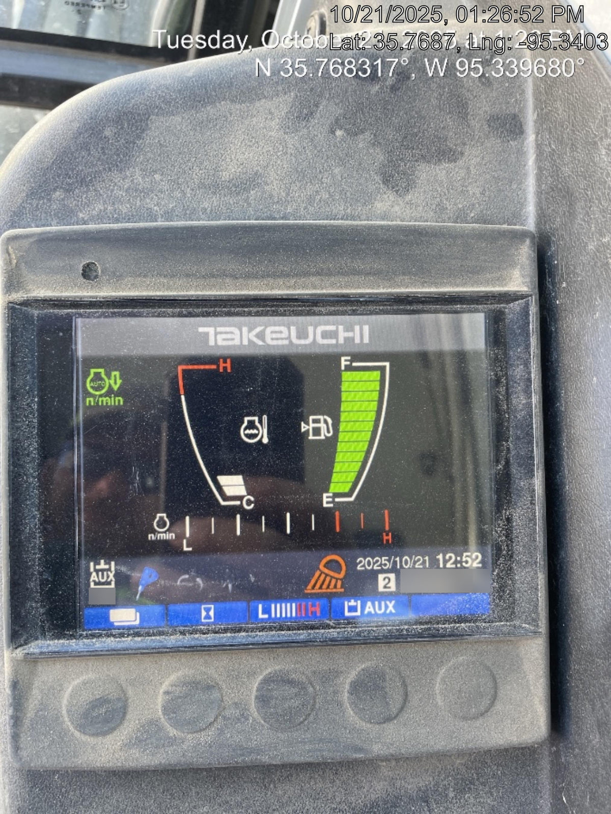 2023 TAKEUCHI TB250-2CR
