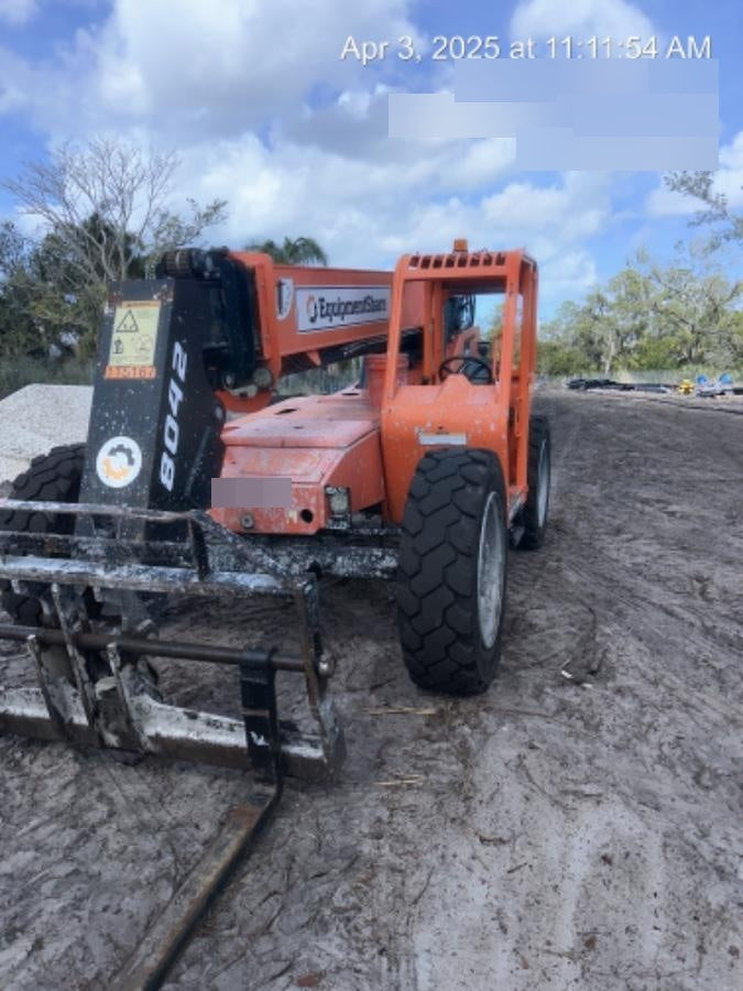 2020 SKYTRAK 8042