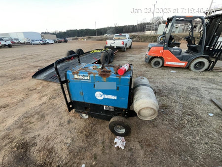 2019 Miller Electric BOBCAT 250 Standard w/Running Gear, Bracket, Hose