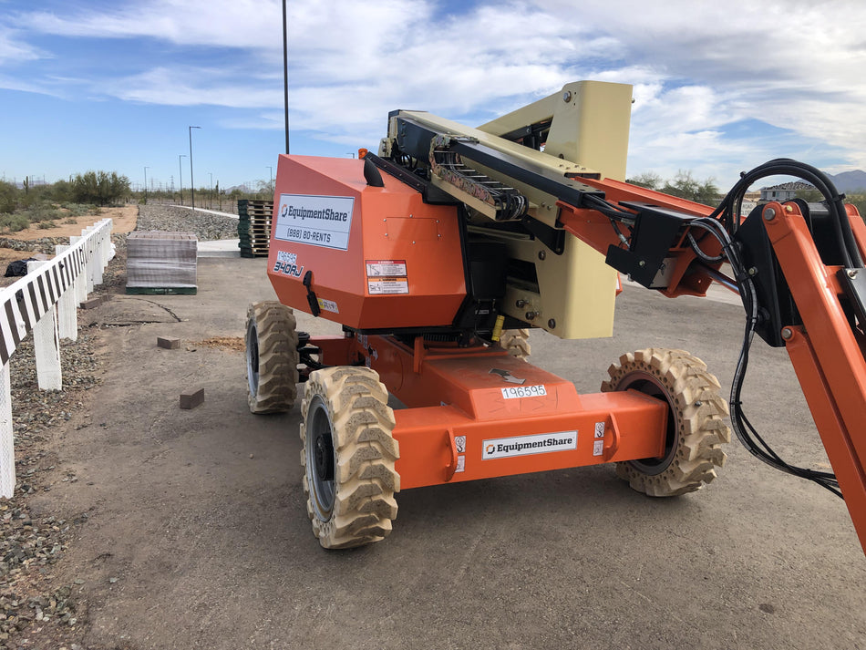 2021 JLG 340AJ